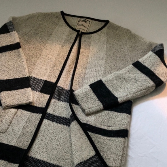 Vintage Concept Cardigan - Picture 4 of 5